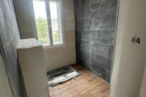 Villa a Dijon, Cote-d'Or, Dijon - € 1.200/mes | Ref: 95824 - foto 6