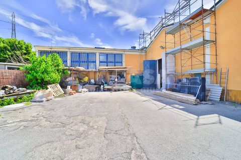 Erhvervsejendom i Monza, Monza and Brianza, Monza - € 200.000 | Ref: CAP.MONZA-TS200V - foto 2