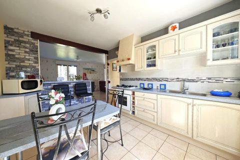Villa a Serent, Morbihan, Serent - € 198.000 | Ref: 206342 - foto 2