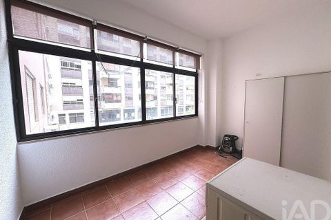 Apartament a Lisbon, Lisbon, Lisbon - € 1.400/mes | Ref: 166052 - foto 15