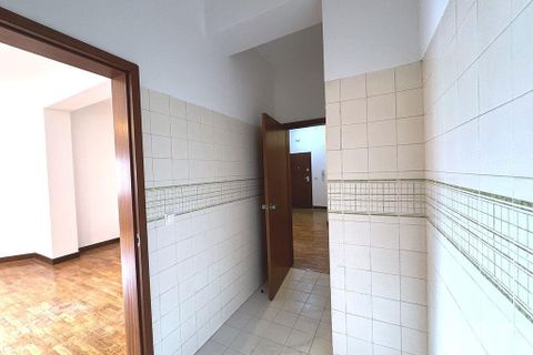 Apartament a Lisbon, Lisbon, Lisbon - € 1.400/mes | Ref: 166052 - foto 19