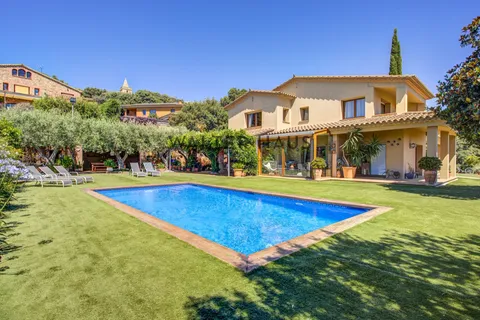 Villa i Mont-Ras, Gerona, Mont-Ras - € 1.500.000 | Ref: P0534V - foto 1