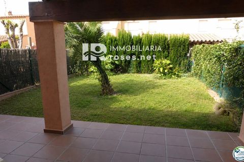 Villa i Empuriabrava, Gerona, Empuriabrava - € 295.000 | Ref: 3877 - foto 2