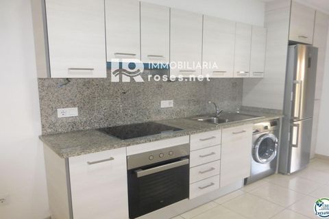 Villa i Empuriabrava, Gerona, Empuriabrava - € 295.000 | Ref: 3877 - foto 4