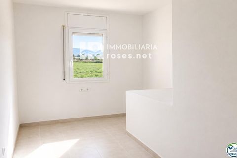 Villa i Empuriabrava, Gerona, Empuriabrava - € 295.000 | Ref: 3877 - foto 12