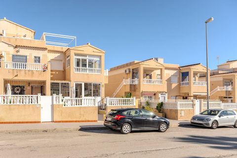 Bungalou a Punta Prima, Alicante, Punta Prima - € 199.000 | Ref: CBE02-317 - foto 15