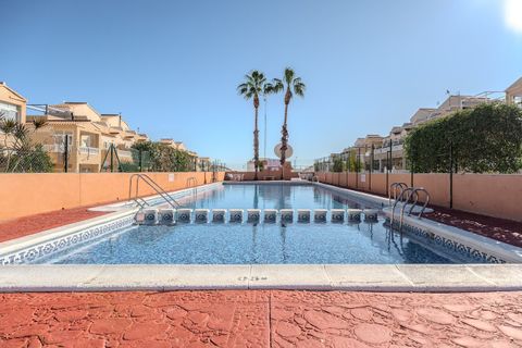 Bungalou a Punta Prima, Alicante, Punta Prima - € 199.000 | Ref: CBE02-317 - foto 18