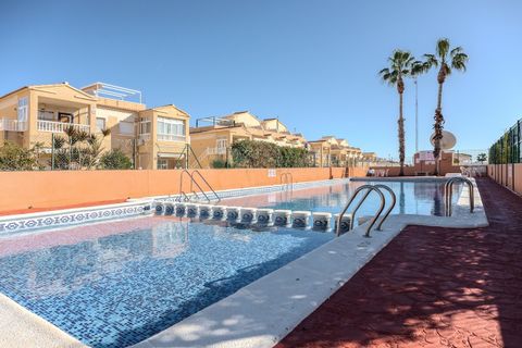 Bungalou a Punta Prima, Alicante, Punta Prima - € 199.000 | Ref: CBE02-317 - foto 19