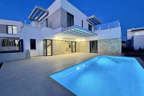 Villa i Finestrat, Alicante, Finestrat - € 895.000 | Ref: NEW-86656530-01 - foto 1
