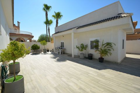 Villa i Ciudad Quesada, Alicante, Ciudad Quesada - € 470.000 | Ref: 27-73-399-11-796/78460 - foto 4