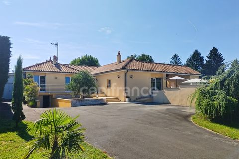 Villa in Tournus, Saone-et-Loire, Tournus - € 497.000 | Ref: 340931303179 - foto 1