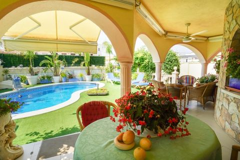 Villa i Empuriabrava, Gerona, Empuriabrava - € 525.000 | Ref: 525 - foto 11