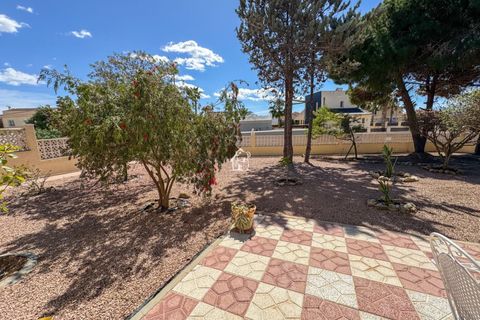 Villa a Ciudad Quesada, Alicante, Ciudad Quesada - € 2.300/mes | Ref: CHA0067 - foto 14