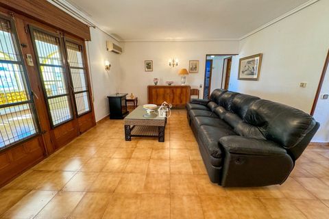 Villa a Ciudad Quesada, Alicante, Ciudad Quesada - € 2.300/mes | Ref: CHA0067 - foto 31