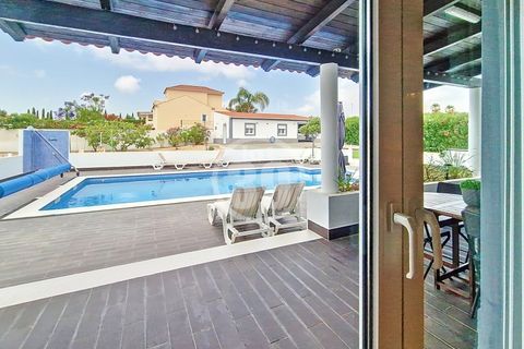 Villa in Quelfes, Faro, Quelfes - € 860.000 | Ref: V4-011 - foto 9