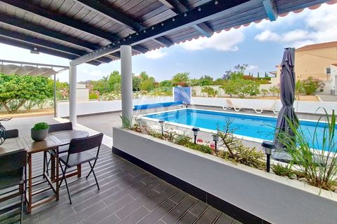 Villa in Quelfes, Faro, Quelfes - € 860.000 | Ref: V4-011 - foto 10