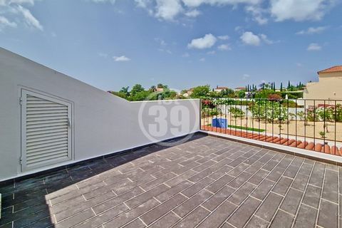 Villa in Quelfes, Faro, Quelfes - € 860.000 | Ref: V4-011 - foto 25