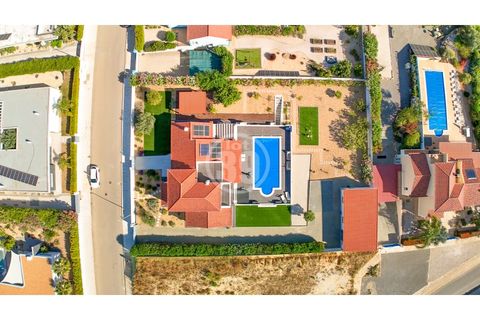 Villa in Quelfes, Faro, Quelfes - € 860.000 | Ref: V4-011 - foto 42