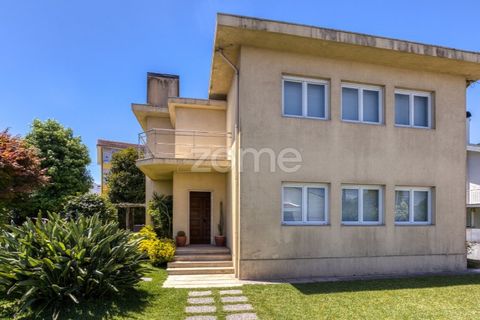 Villa em Oliveira do Douro, Porto, Oliveira do Douro - € 950.000 | Ref: ZMPT590237 - foto 35
