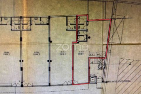 Erhvervsejendom i Maia, Porto, Maia - € 175.000 | Ref: ZMPT574231 - foto 11