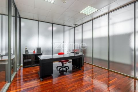 Erhvervsejendom i Maia, Porto, Maia - € 980.000 | Ref: ZMPT588721 - foto 21