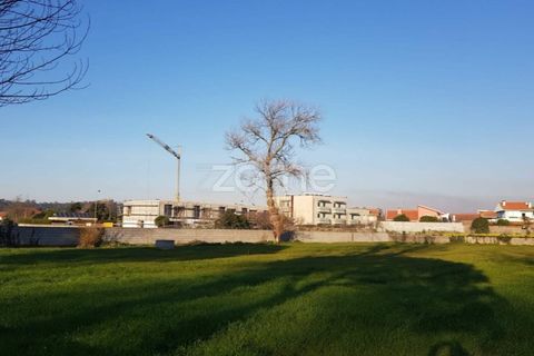 Grond in Lavra, Porto, Lavra - € 370.000 | Ref: ZMPT533331 - foto 1