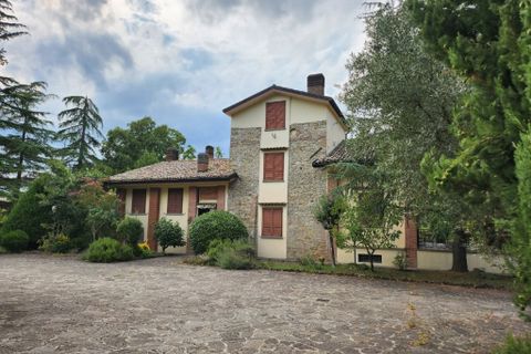 Villa i Salsomaggiore Terme, Parma, Salsomaggiore Terme - € 550.000 | Ref: es5554828 - foto 1