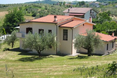 Villa i Pescara, Pescara, Pescara - € 220.000 | Ref: es5554061 - foto 1