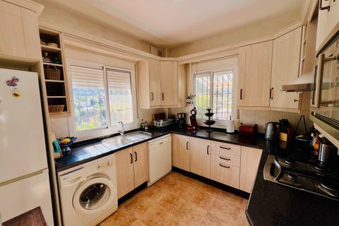 Villa i Alcaucin, Malaga, Alcaucin - € 375.000 | Ref: IRE2622 - foto 10