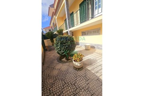 Villa a Amadora, Lisbon, Amadora - € 2.200/mes | Ref: MORADIA MOINHOS DA FUNCHEIRA - foto 2