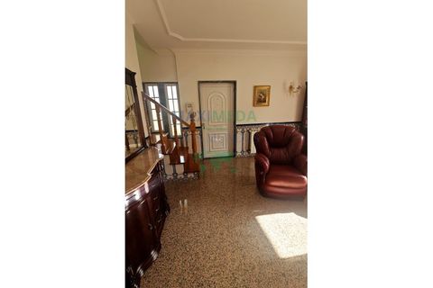 Villa a Amadora, Lisbon, Amadora - € 2.200/mes | Ref: MORADIA MOINHOS DA FUNCHEIRA - foto 21