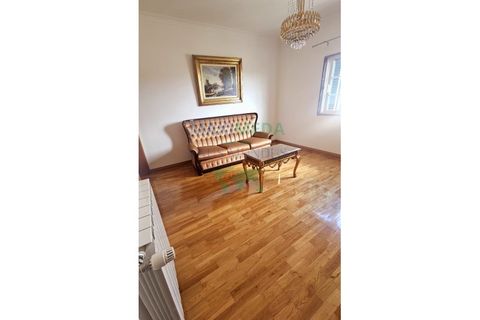 Villa a Amadora, Lisbon, Amadora - € 2.200/mes | Ref: MORADIA MOINHOS DA FUNCHEIRA - foto 26