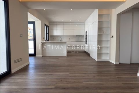 Lejlighed i Almada, Setubal, Almada - € 750.000 | Ref: 45.25 - foto 1