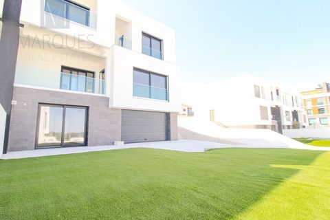Villa i Corroios, Setubal, Corroios - € 765.000 | Ref: CAS_505 - foto 1