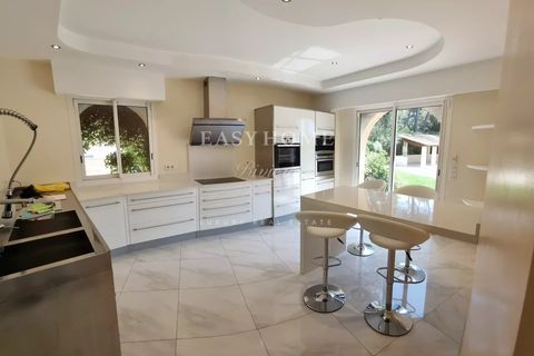 Villa i Mouans-Sartoux, Alpes-Maritimes, Mouans-Sartoux - € 3.790.000 | Ref: 6318568 - foto 17
