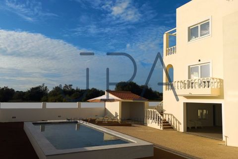 Villa i Castro Marim, Faro, Castro Marim - € 849.000 | Ref: V4  3-298 - foto 2