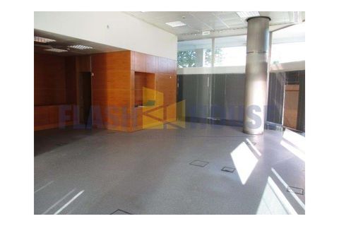 Erhvervsejendom i Pedroucos, Porto, Pedroucos - € 164.000 | Ref: MPNC4016 - foto 2
