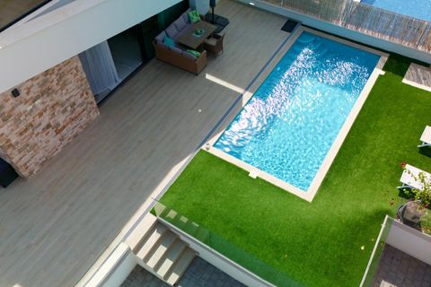 Villa a Finestrat, Alicante, Finestrat - € 3.500/mes | Ref: ALQF0073/6084 - foto 3