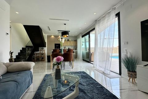 Villa a Finestrat, Alicante, Finestrat - € 3.500/mes | Ref: ALQF0073/6084 - foto 16