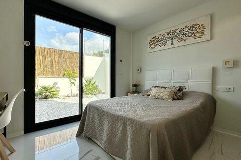 Villa a Finestrat, Alicante, Finestrat - € 3.500/mes | Ref: ALQF0073/6084 - foto 32