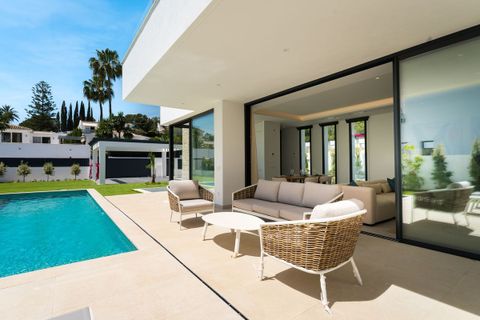Villa i Atalaya Isdabe, Malaga, Atalaya Isdabe - € 1.950.000 | Ref: R5438731 - foto 15