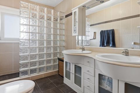 Haus in Manilva, Malaga, Manilva - € 380.000 | Ref: R5437615 - Foto 31