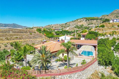 Villa i Salobrena, Granada, Salobrena - € 319.990 | Ref: R5435797 - foto 1