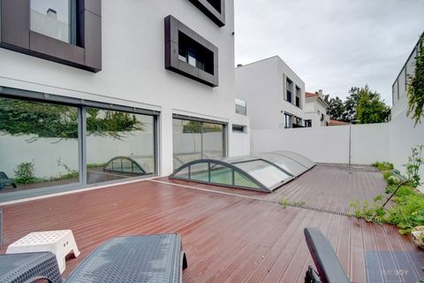 Villa i Oeiras, Lisbon, Oeiras - € 1.250.000 | Ref: MORTMJB001 - foto 4