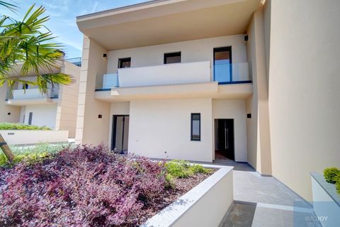 Villa em Alcabideche, Lisbon, Alcabideche - € 1.800.000 | Ref: MORRM004 - foto 1