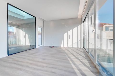 Villa in Carcavelos, Lisbon, Carcavelos - € 2.390.000 | Ref: MORMA184 - foto 21