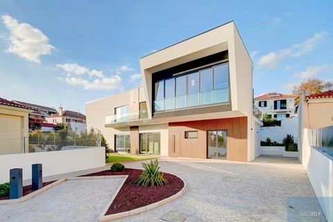 Villa in Carcavelos, Lisbon, Carcavelos - € 2.390.000 | Ref: MORMA184 - foto 44