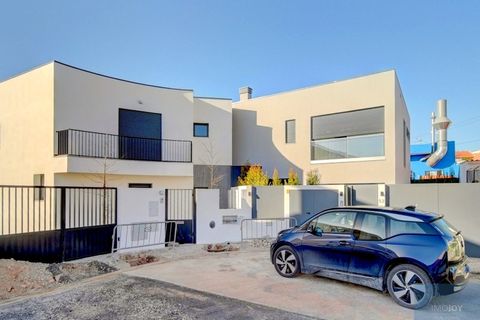 Villa in Alcabideche, Lisbon, Alcabideche - € 995.000 | Ref: MORSGBN009 - foto 32