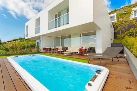 Villa i Funchal, Madeira, Funchal - € 1.500.000 | Ref: 1003_ E - foto 1