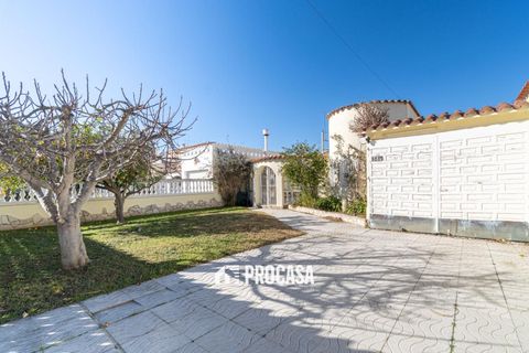 Villa em Empuriabrava, Gerona - foto 2